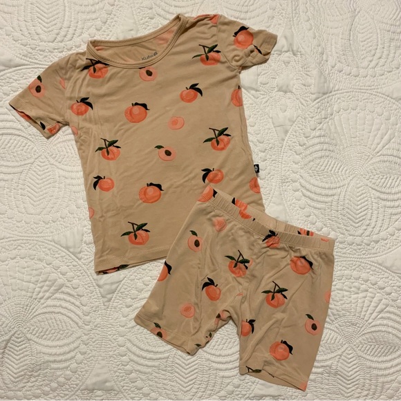 Kyte BABY Other - Kyte Baby Peaches Short Set